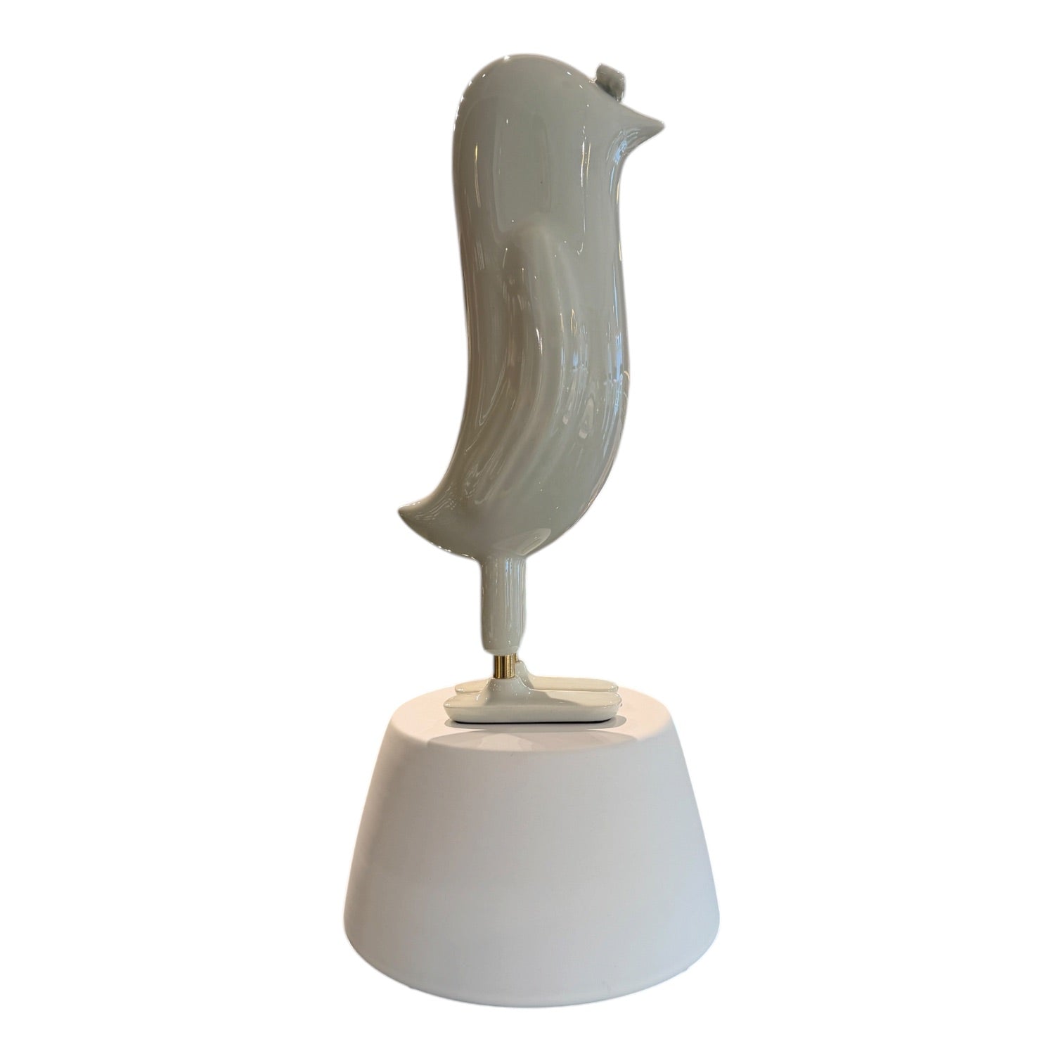 Mini Hopebird, glossy light grey ink. Podest