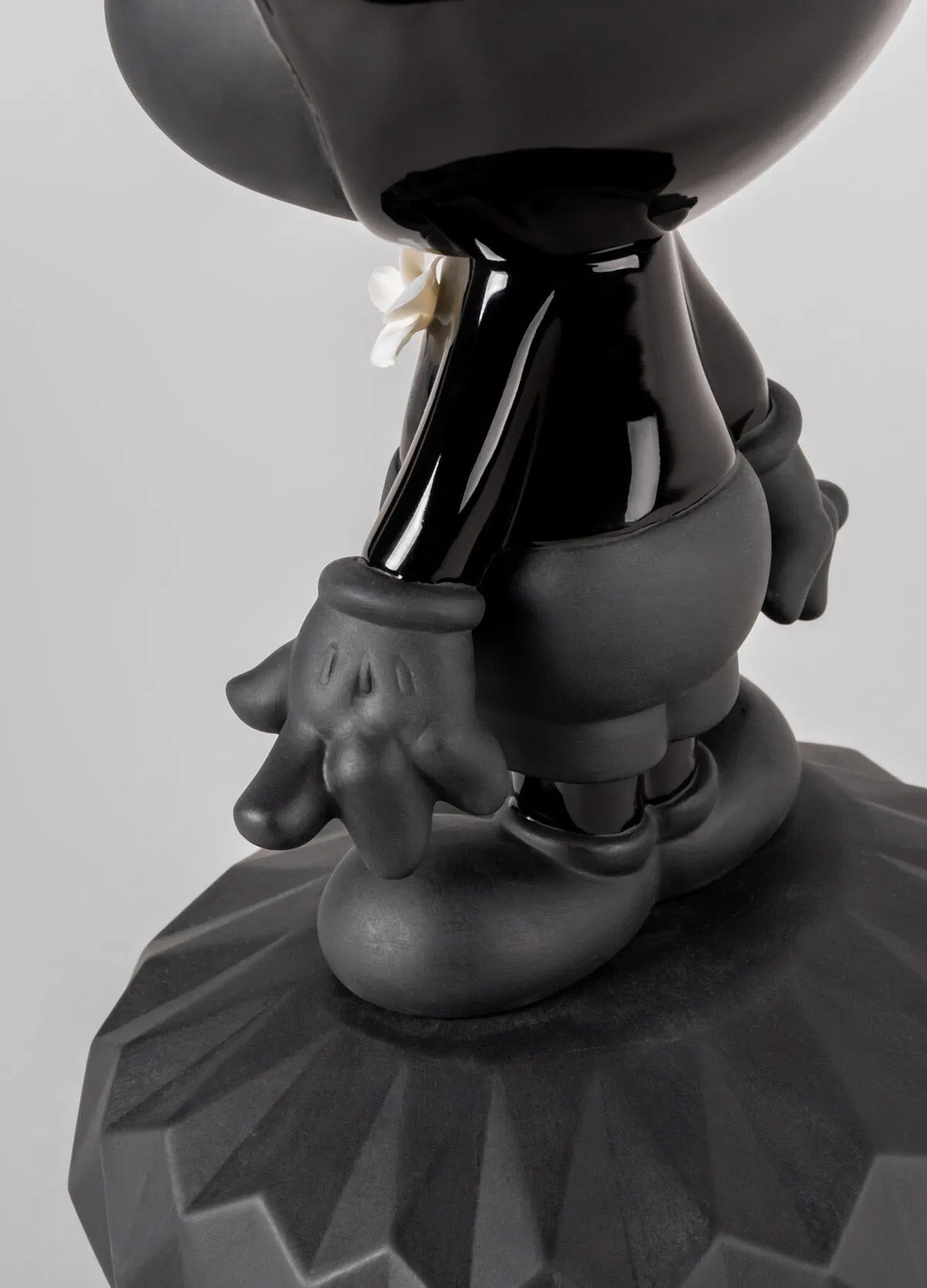 Lladró Statue Mickey Mouse in black