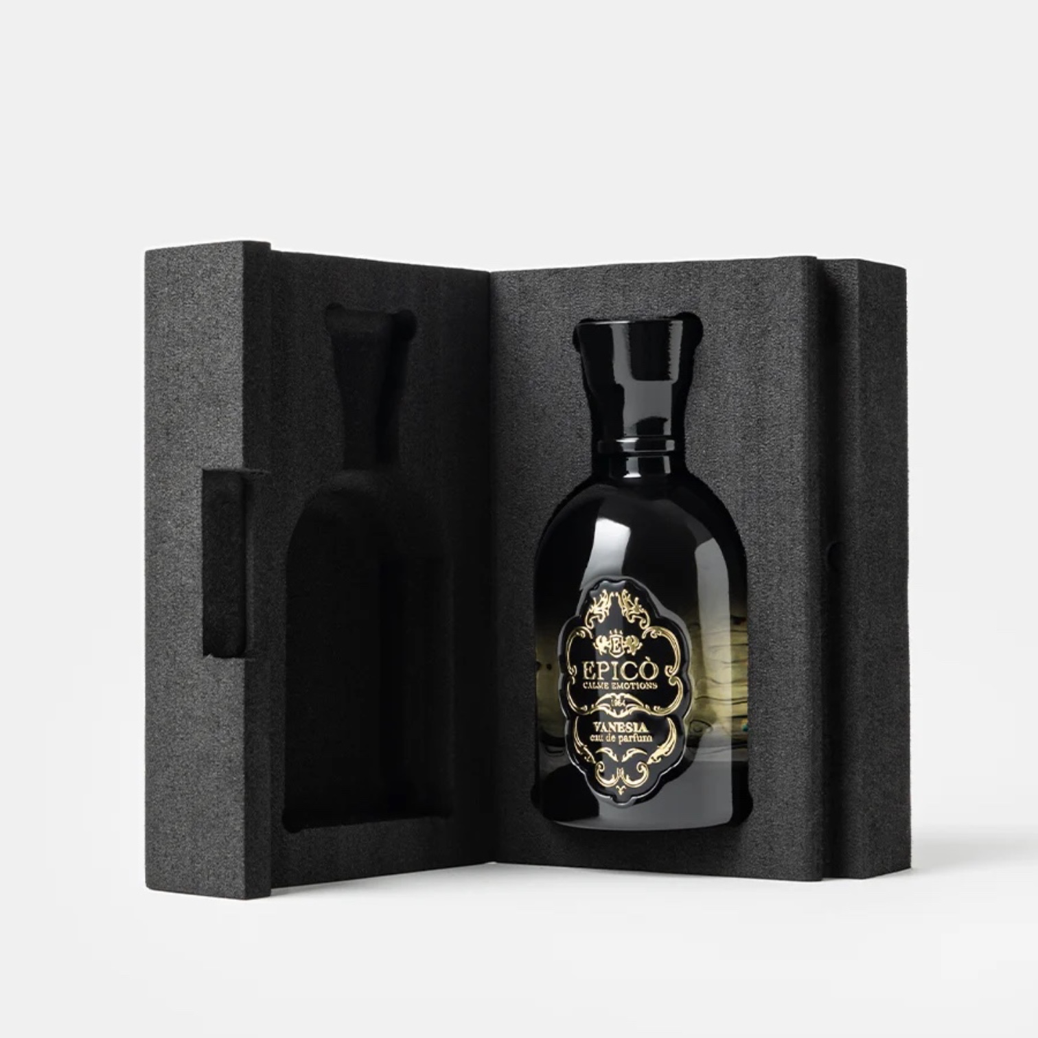 Vanesia, Epico Parfum
