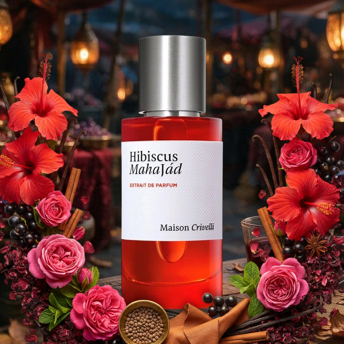 Hibiscus Mahajad von Maison Crivelli mit Hibiskus, Rose, Cassis und Zimt auf einem Edelsteinmarkt am Abend
