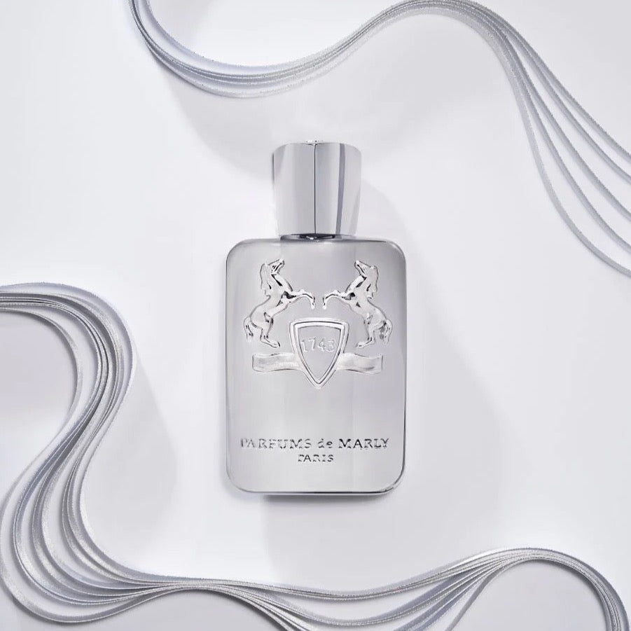 Parfums-de-Marly_PEGASUS_125ml_lifestyle_b