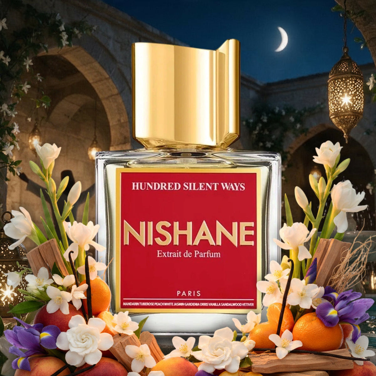 Hundred Silent Ways von Nishane im Innenhof mit Derwisch in einer Sommernacht, mit Tuberosen, Gardenien und Pfirsich