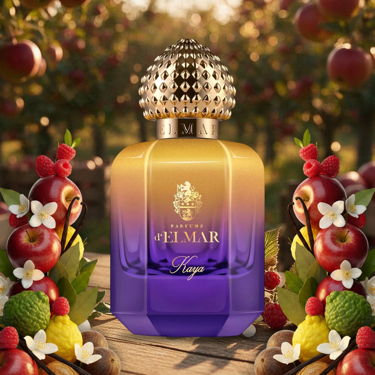 Kaya von Parfums d’Elmar im herbstlichen Apfelgarten bei Abendsonne mit Äpfeln, Himbeeren, Jasmin und Vanille