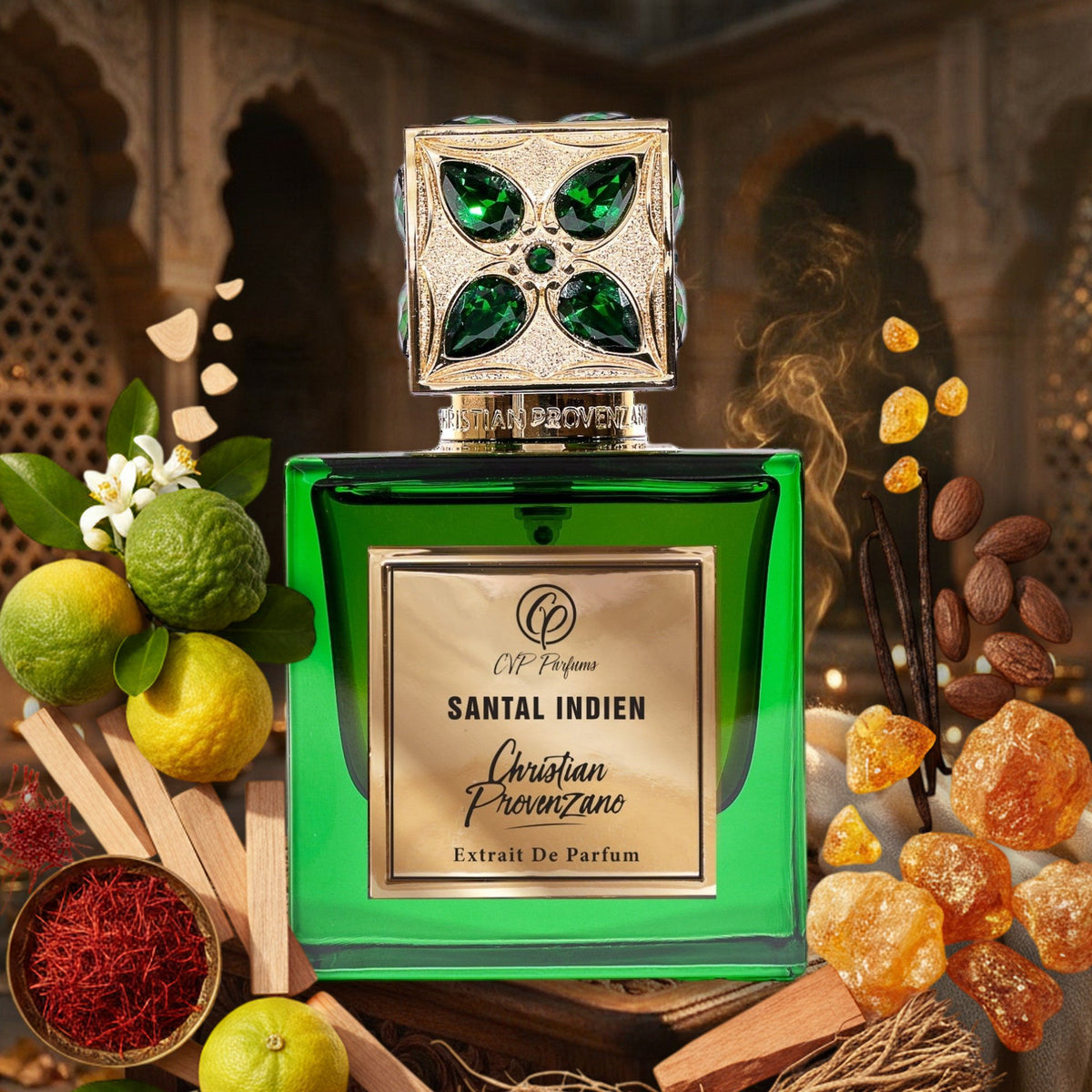 Santal Indien von Christian Provenzano – Flakon mit Sandelholz, Safran, Bergamotte, Amber und Vanille im indischen Palasthof